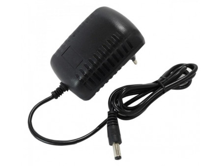 AC/DC SWITCHING ADAPTER 100-240V AC to 5V 3A DC