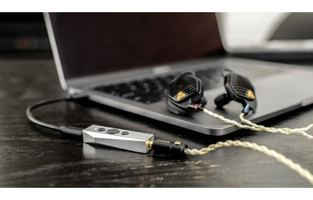 minidsp-il-dsp-usb-headphone-amplifier-with-dsp-an_2_.jpg